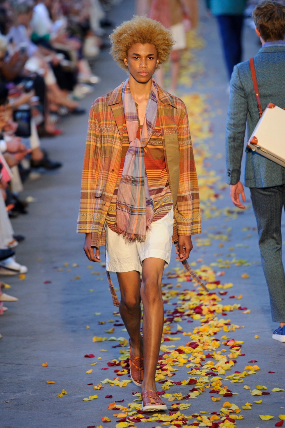 Milan-menswear-spring-summer-2016-fashion-week-Day-two-highlights-Missoni-Spring-Summer-2016-Menswear-Collection-Milan-Fashion-Week-019-1